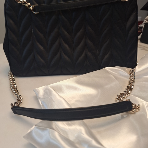 EUC Kate Spade Black Briar Lane Quilted Leather Convertible Bag w/Silver Chain - Picture 2 of 4